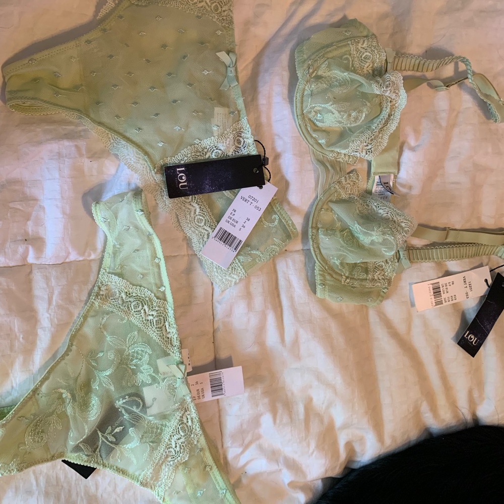 Lou Paris NWT set ❤️